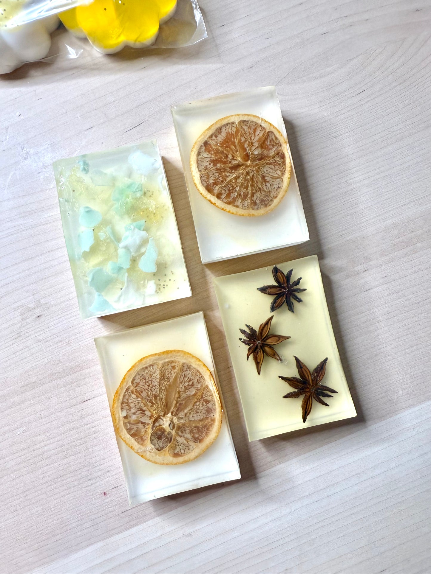 Lot 4 Savons automne