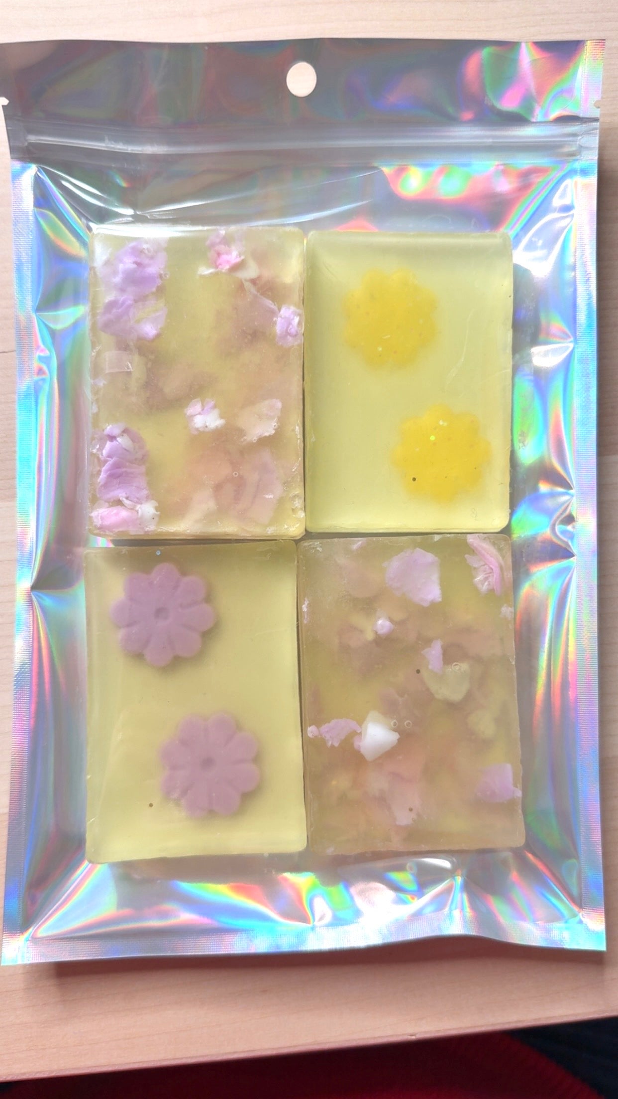 Lot 4 Savons fleuris